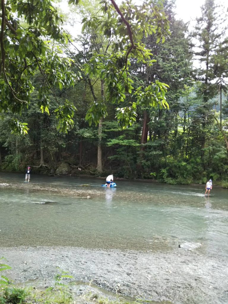 清流園河原2