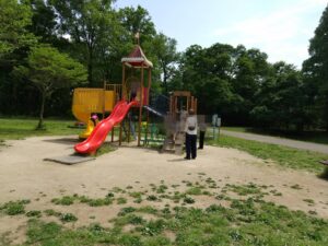 秋ヶ瀬公園複合遊具